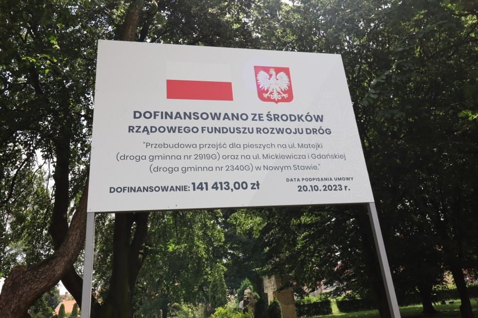 Nowy Staw. Nowe przejścia dla pieszych.