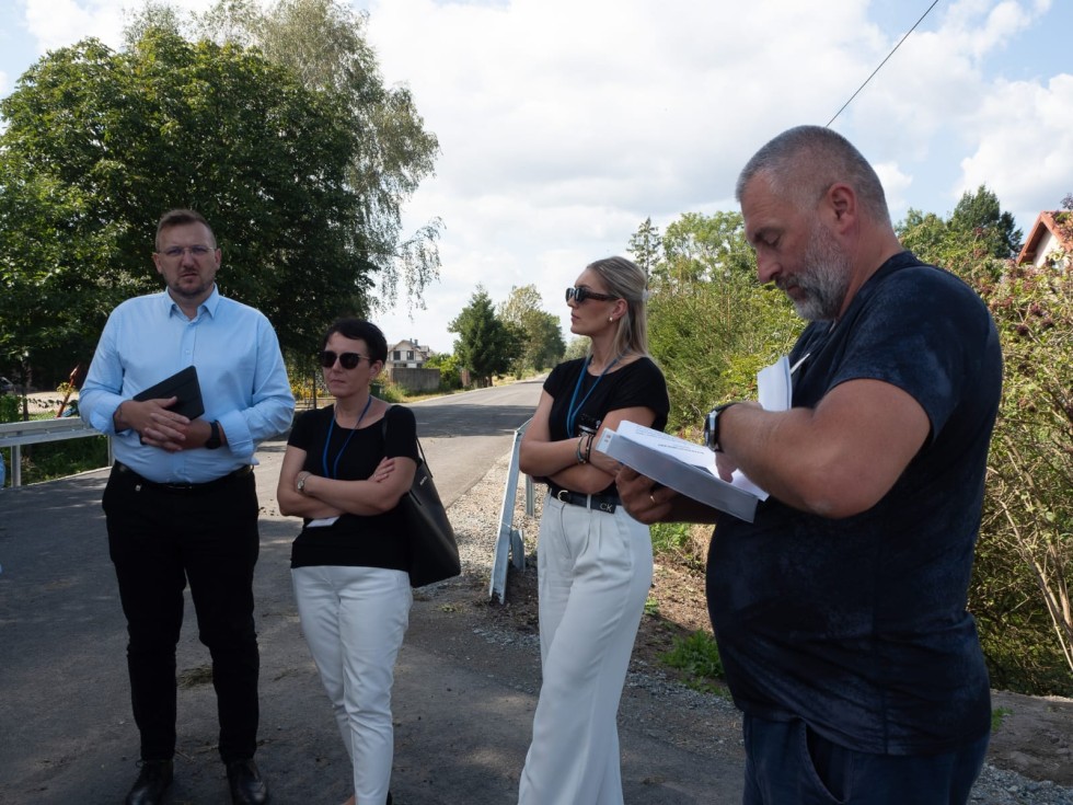 Powiat nowodworski. Końcowy odbiór przebudowy drogi w Płoninach.