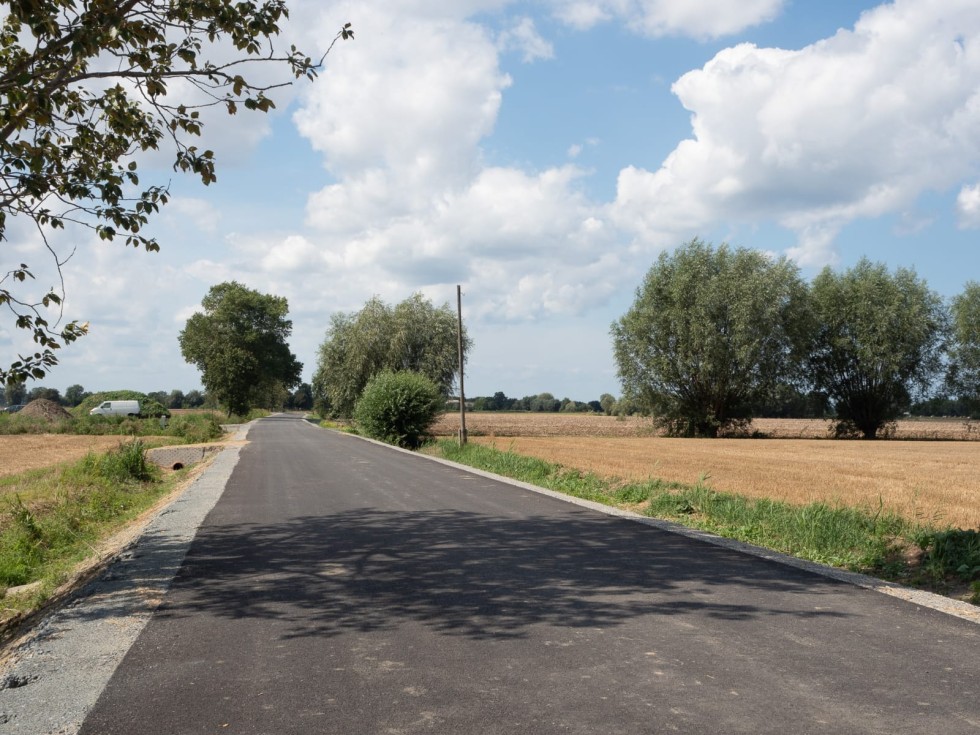 Powiat nowodworski. Końcowy odbiór przebudowy drogi w Płoninach.