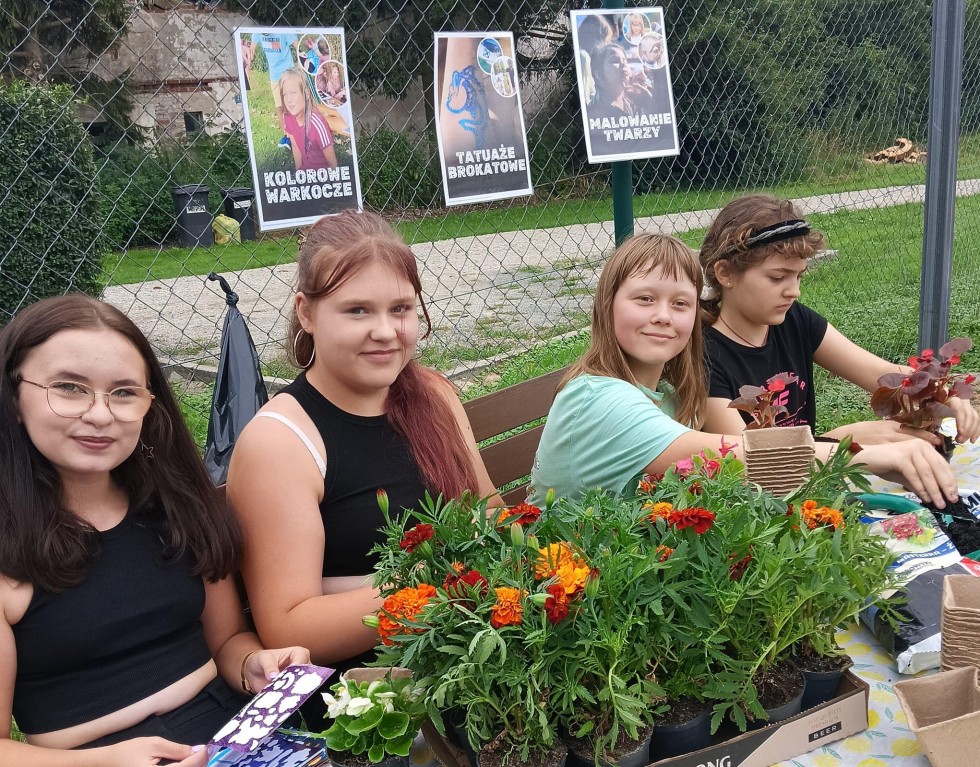 Gmina Miłoradz. Wakacje pełne atrakcji – za nami pikniki z kreatywną edukacją i zabawy sportowe.