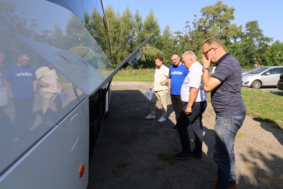 Nowy Staw. Do Zespołu Szkolno-Przedszkolnego trafił nowy autobus.