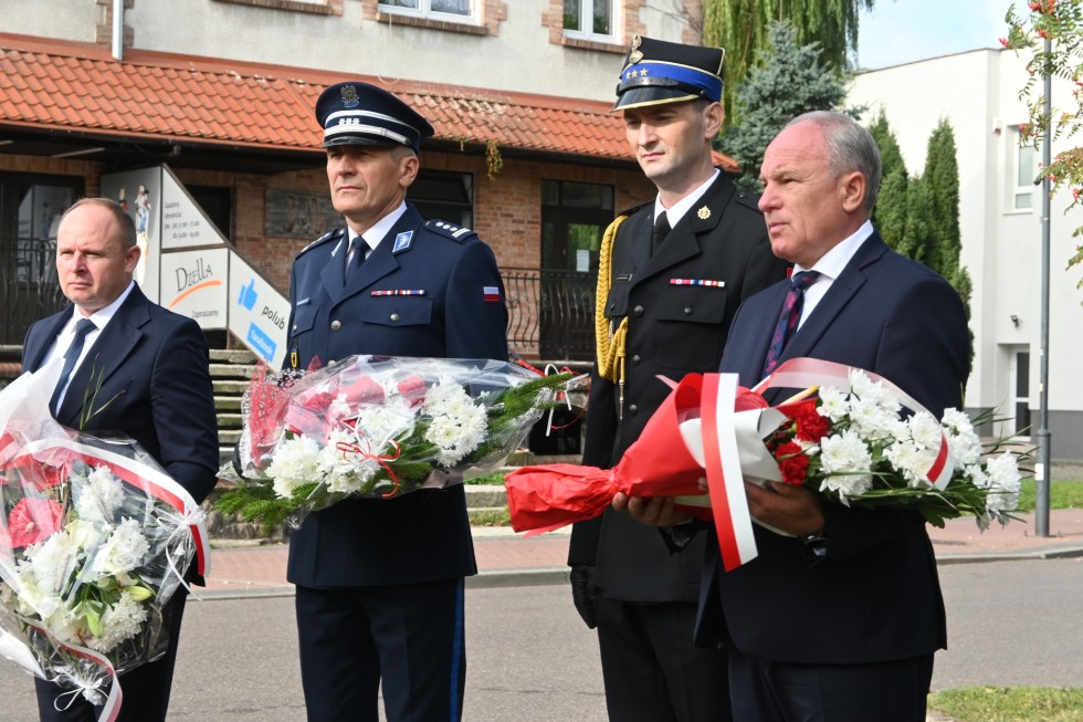 Nowy Dwór Gdański. Oddali hołd ofiarom II wojny światowej.