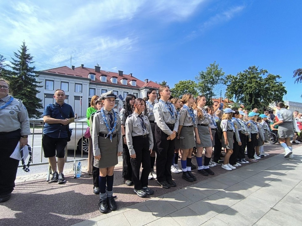 Sztum. Uroczystość z okazji 85. rocznicy wybuchu II wojny światowej.