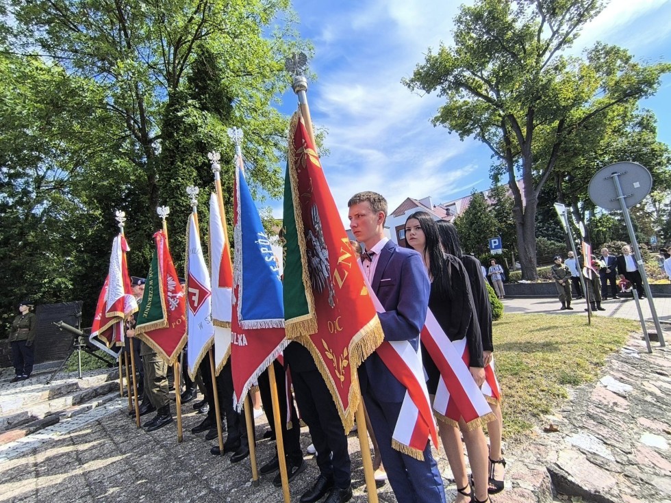Sztum. Uroczystość z okazji 85. rocznicy wybuchu II wojny światowej.