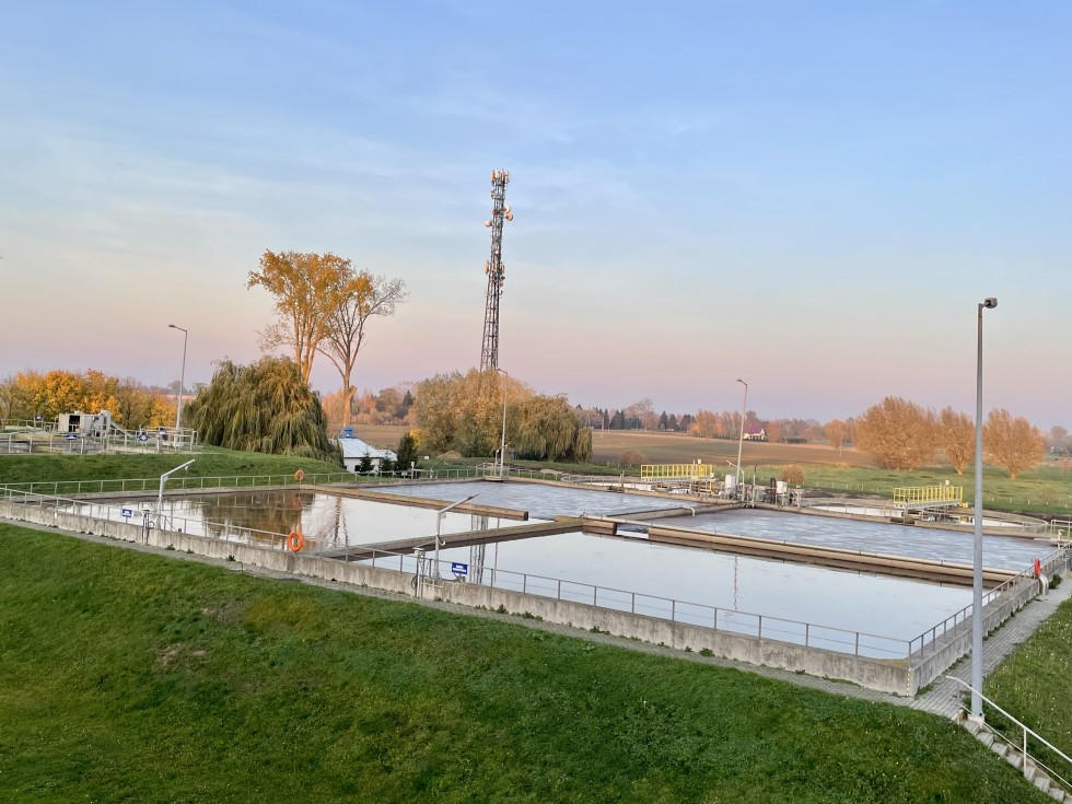 Nowy Dwór Gdański. Będzie modernizacja oczyszczalni ścieków – spółka otrzyma dofinansowanie.