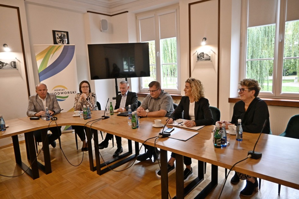 Nowy Dwór Gdański. Spotkanie Wojewody Pomorskiej z samorządowcami.