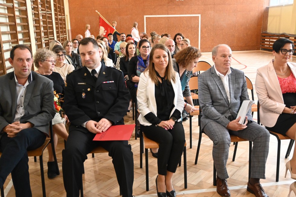 Nowy Dwór Gdański. Uroczystości z okazji Dnia Edukacji Narodowej.