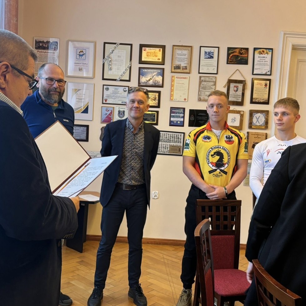 Malbork. Podziękowania i gratulacje dla złotych medalistów z Młodzieżowego Ośrodka Wychowawczego.