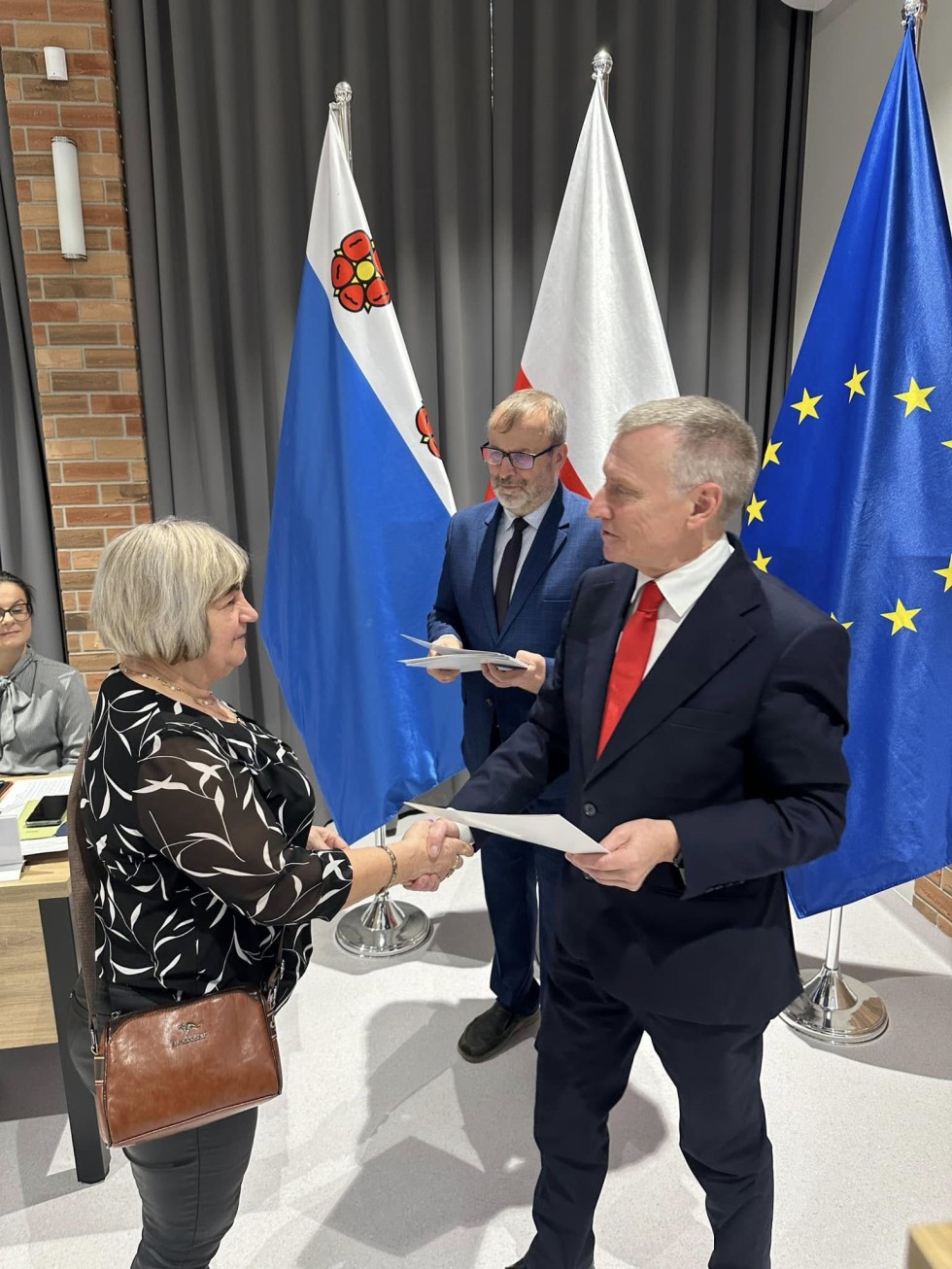 Wręczenie zaświadczeń dla nowych sołtysów Gminy Nowy Dwór Gdański.