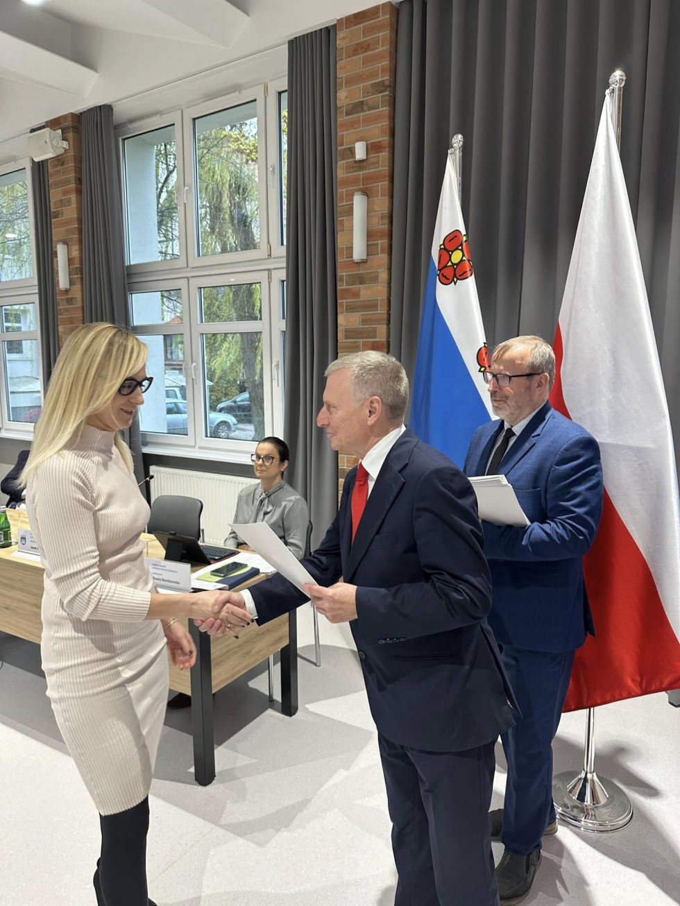 Wręczenie zaświadczeń dla nowych sołtysów Gminy Nowy Dwór Gdański.