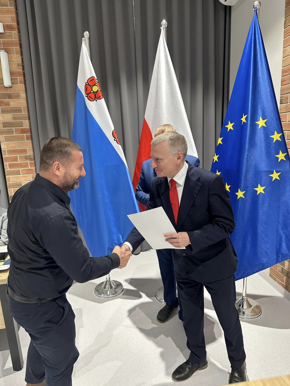 Wręczenie zaświadczeń dla nowych sołtysów Gminy Nowy Dwór Gdański.