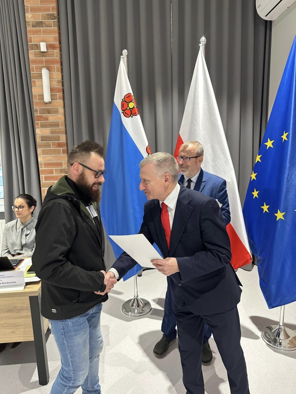 Wręczenie zaświadczeń dla nowych sołtysów Gminy Nowy Dwór Gdański.