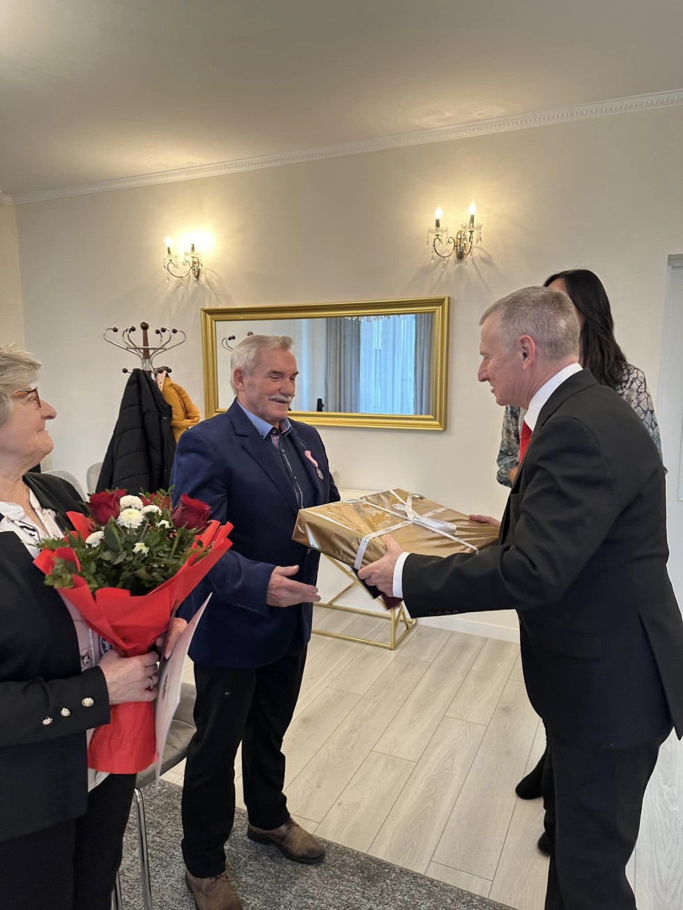 Nowy Dwór Gdański. Jubileusz 50-lecia pożycia małżeńskiego państwa Danuty i Tadeusza Bartnickich.