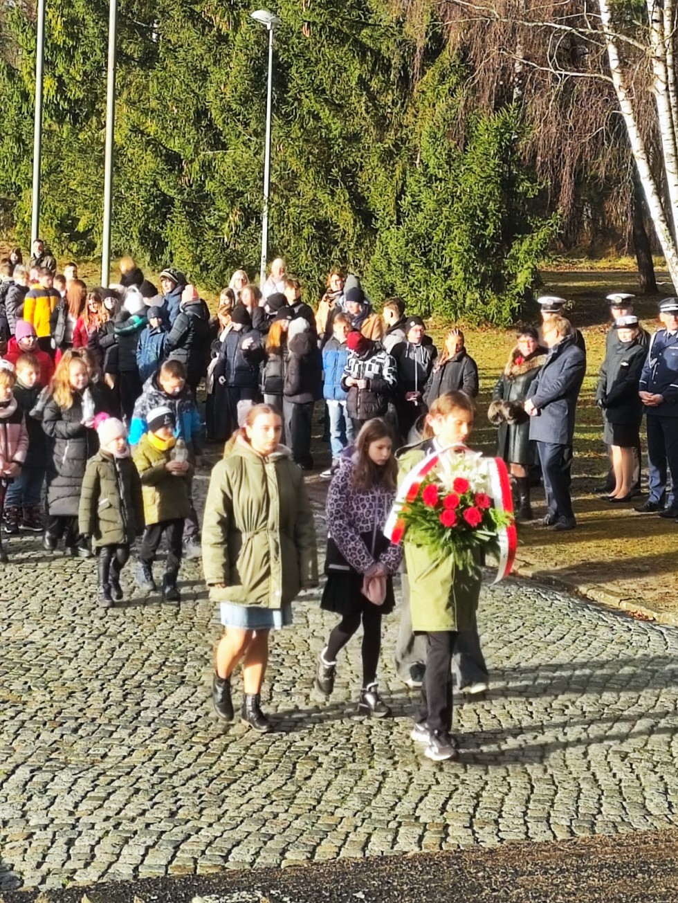Sztutowo. 40. rocznica nadania imienia Szkole Podstawowej.