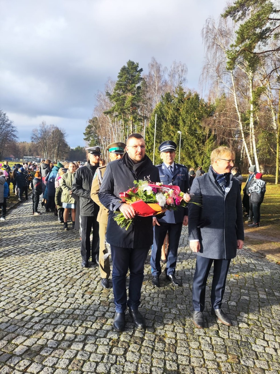 Sztutowo. 40. rocznica nadania imienia Szkole Podstawowej.