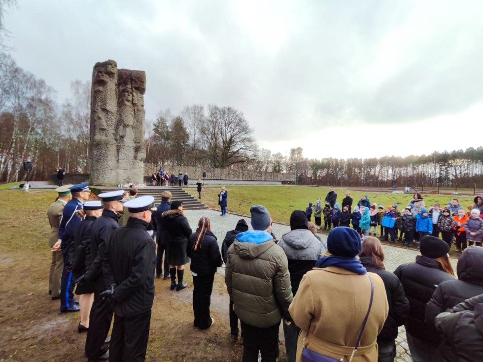 Sztutowo. 40. rocznica nadania imienia Szkole Podstawowej.