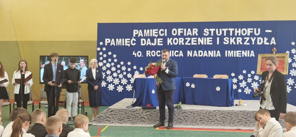 Sztutowo. 40. rocznica nadania imienia Szkole Podstawowej.