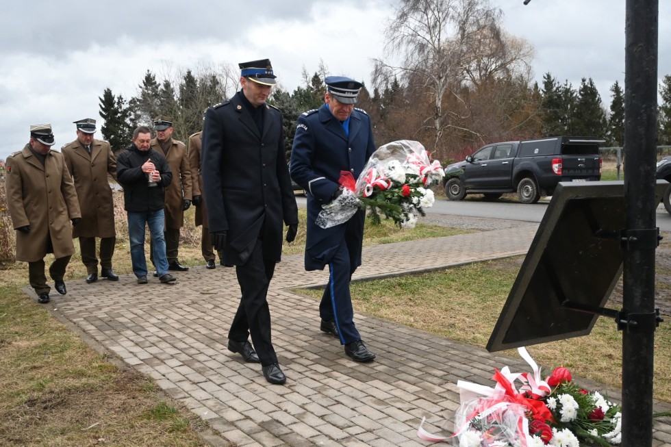 Nowy Dwór Gdański. Hołd czołgistom - ofiarom stanu wojennego.
