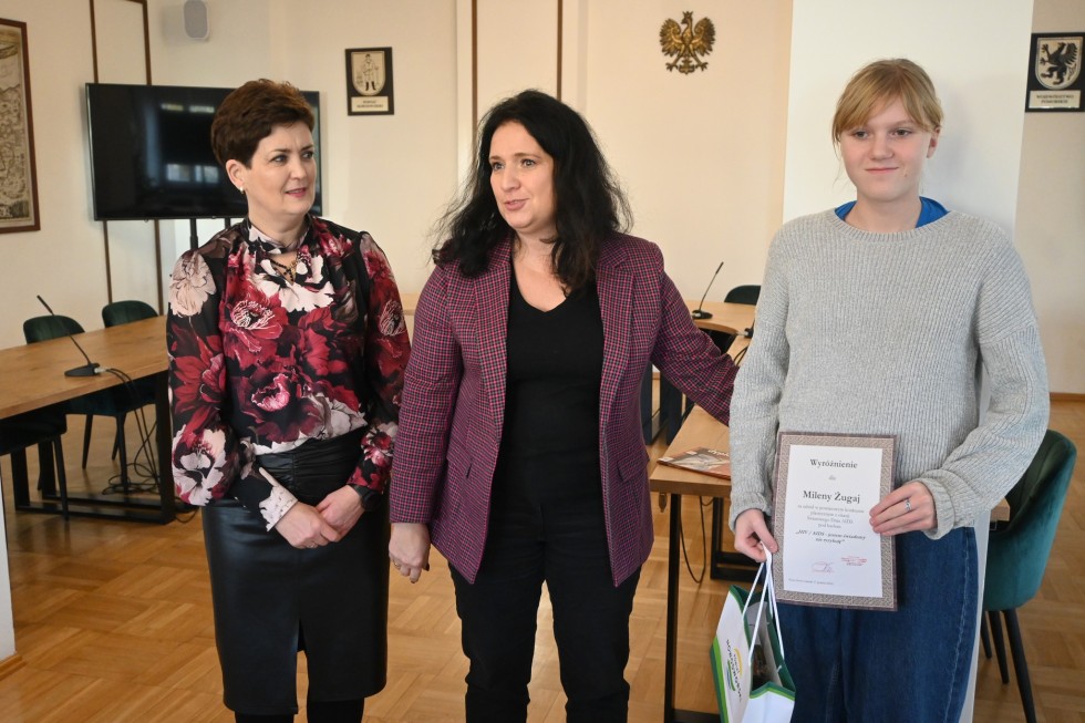 Nowy Dwór Gdański. Rozstrzygnięcie konkursu plastycznego o HIV/AIDS.