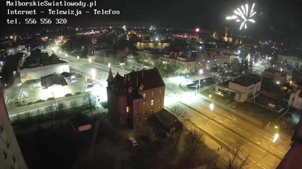 Mieszkańcy Malborka powitali Nowy 2025 Rok. Zobacz wideo i zdjęcia