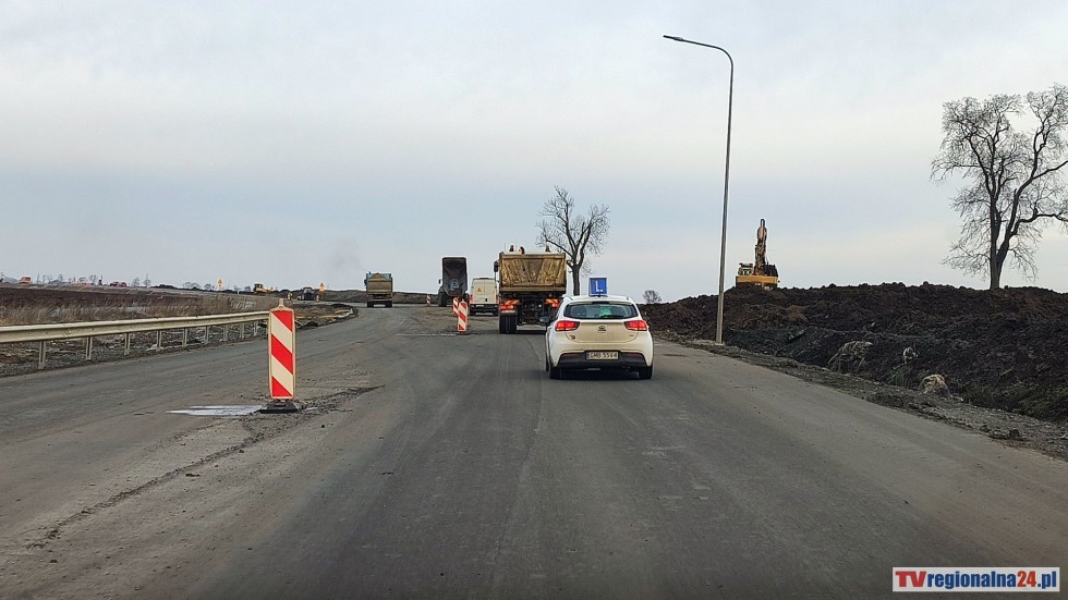 Rozbudowa DK22 od Królewa do granicy woj. pomorskiego zakończy się w połowie 2025 roku.