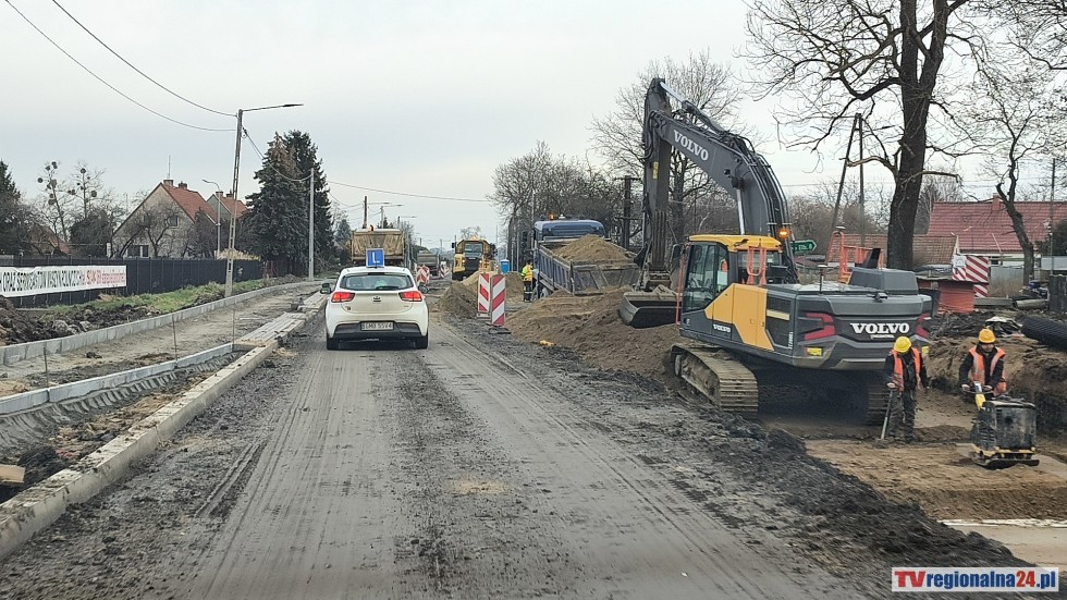 Rozbudowa DK22 od Królewa do granicy woj. pomorskiego zakończy się w połowie 2025 roku.