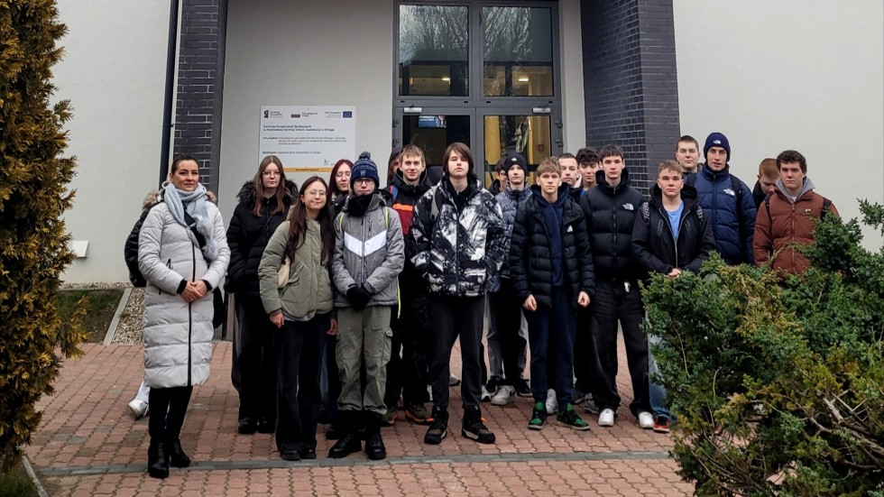 Uczniowie Technikum nr 3 na warsztatach w Akademii Nauk Stosowanych w Elblągu.