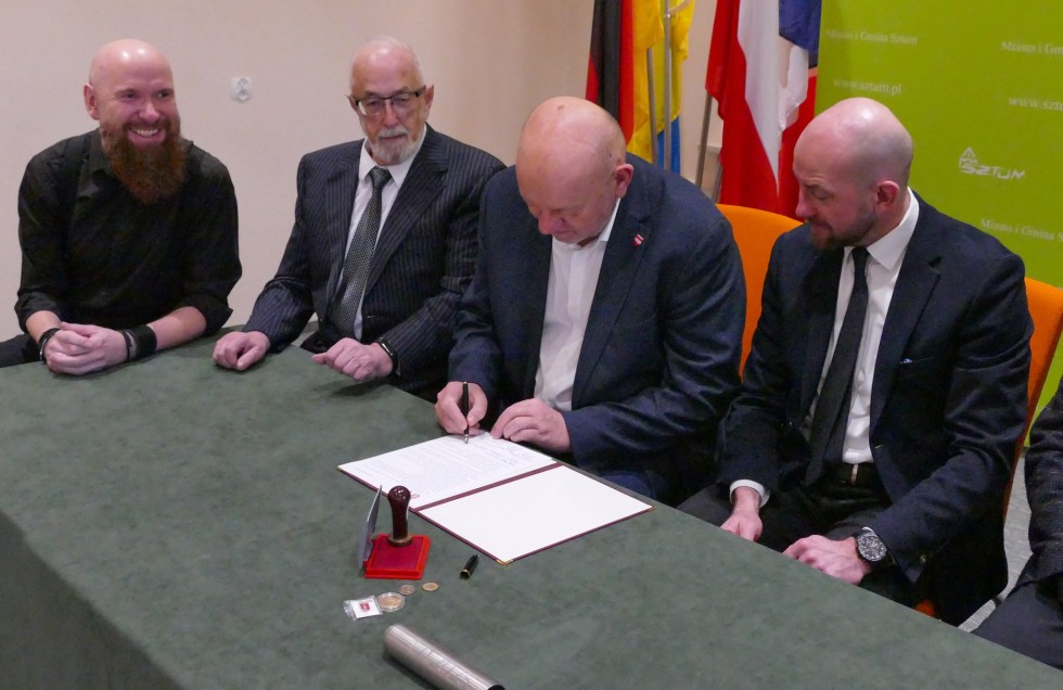 Pamiątka dla przyszłych pokoleń – w iglicy wieży ciśnień w Sztumie umieszczona zostanie kapsuła czasu.