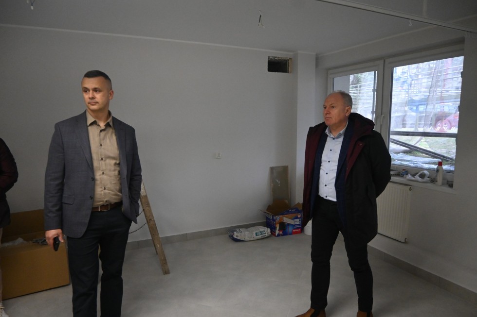 Trwa przebudowa budynku Domu Pomocy Społecznej w Stegnie.
