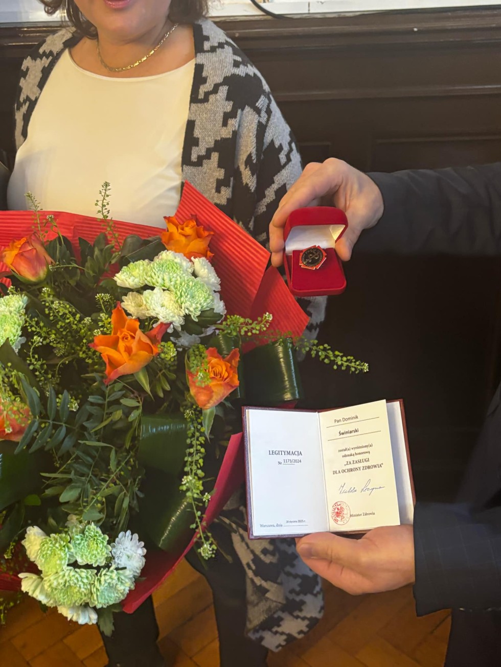 Za zasługi dla ochrony zdrowia – doktor Dominik Świniarski odznaczony wyróżnieniem Ministra Zdrowia.