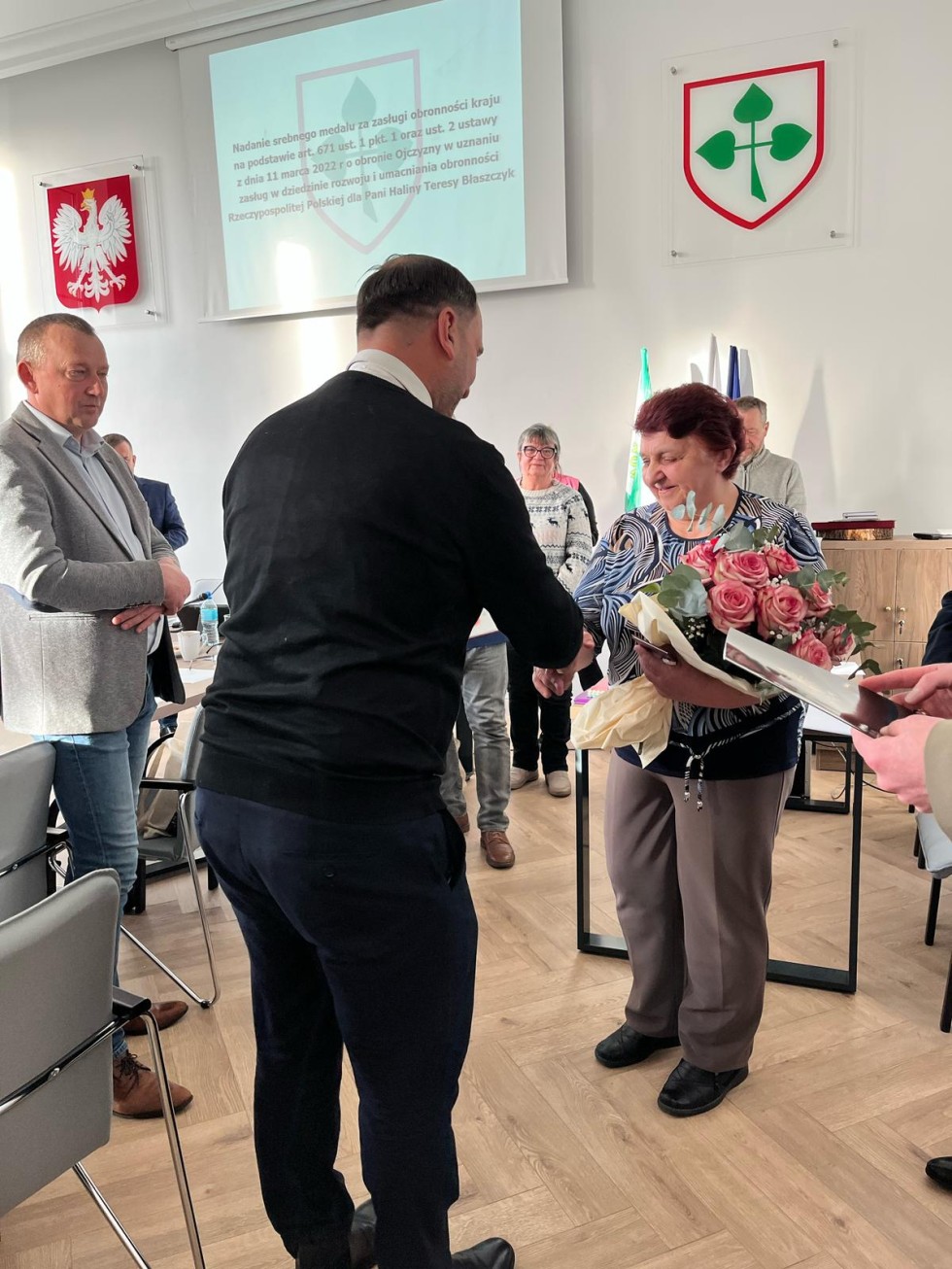 Nowy Staw. Halina Teresa Błaszczyk z odznaczeniem Ministra Obrony Narodowej.