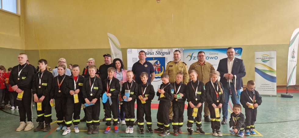 Halowe Dziecięce Zawody Sportowo-Pożarnicze w Sztutowie.
