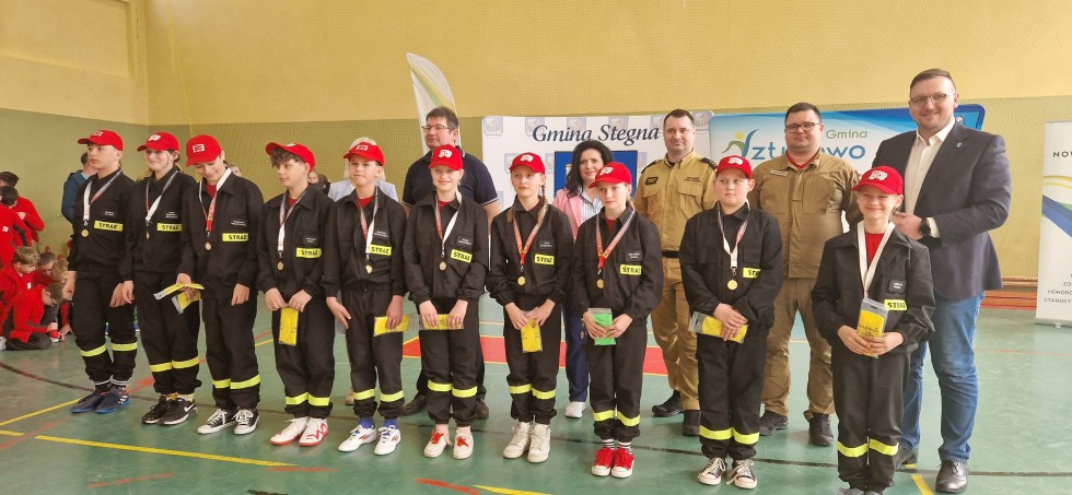 Halowe Dziecięce Zawody Sportowo-Pożarnicze w Sztutowie.