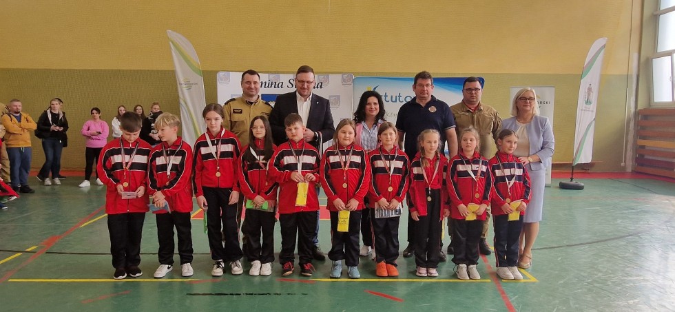 Halowe Dziecięce Zawody Sportowo-Pożarnicze w Sztutowie.
