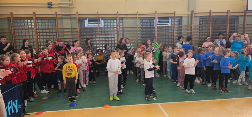 Halowe Dziecięce Zawody Sportowo-Pożarnicze w Sztutowie.
