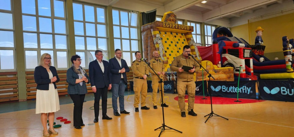 Halowe Dziecięce Zawody Sportowo-Pożarnicze w Sztutowie.