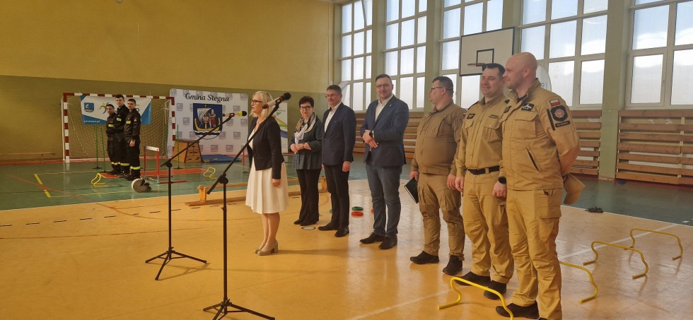 Halowe Dziecięce Zawody Sportowo-Pożarnicze w Sztutowie.