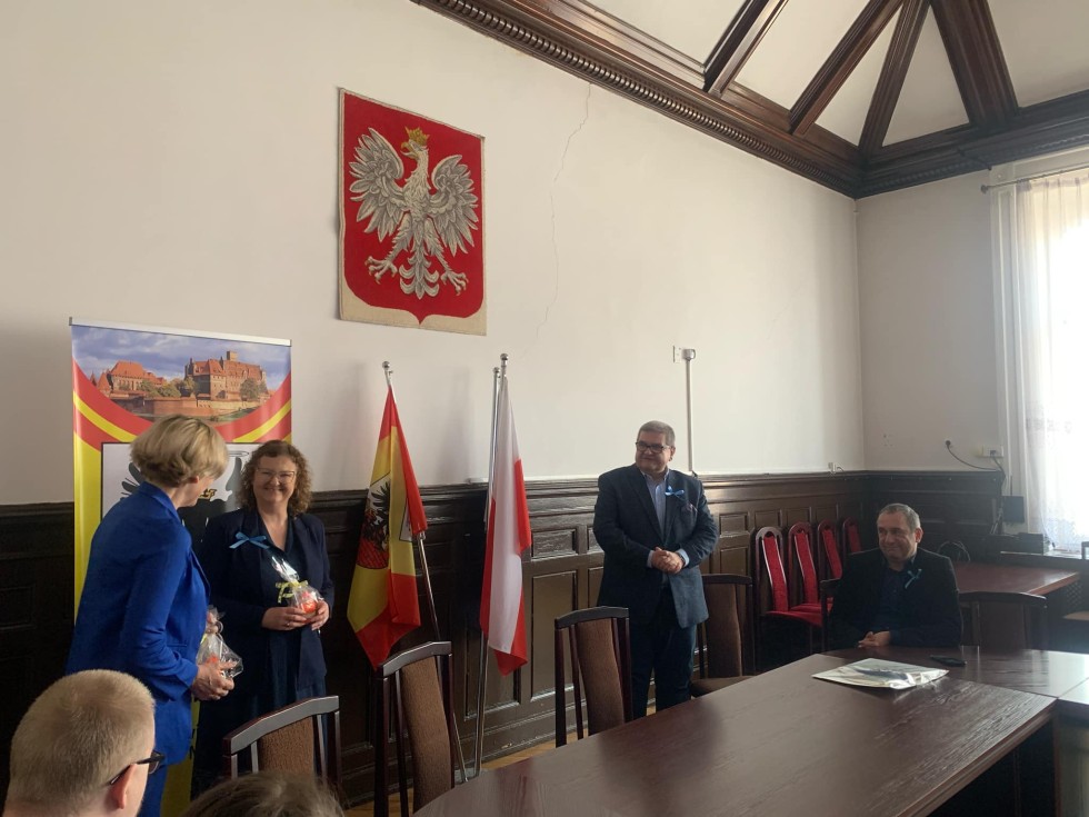 Wychowankowie SORW z odwiedzinami w Starostwie Powiatowym w Malborku.