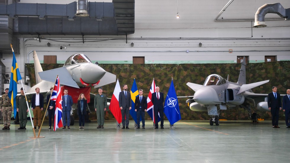 Pierwsza misja Air Policing Szwecji nad Bałtykiem – solidarność NATO w działaniu.
