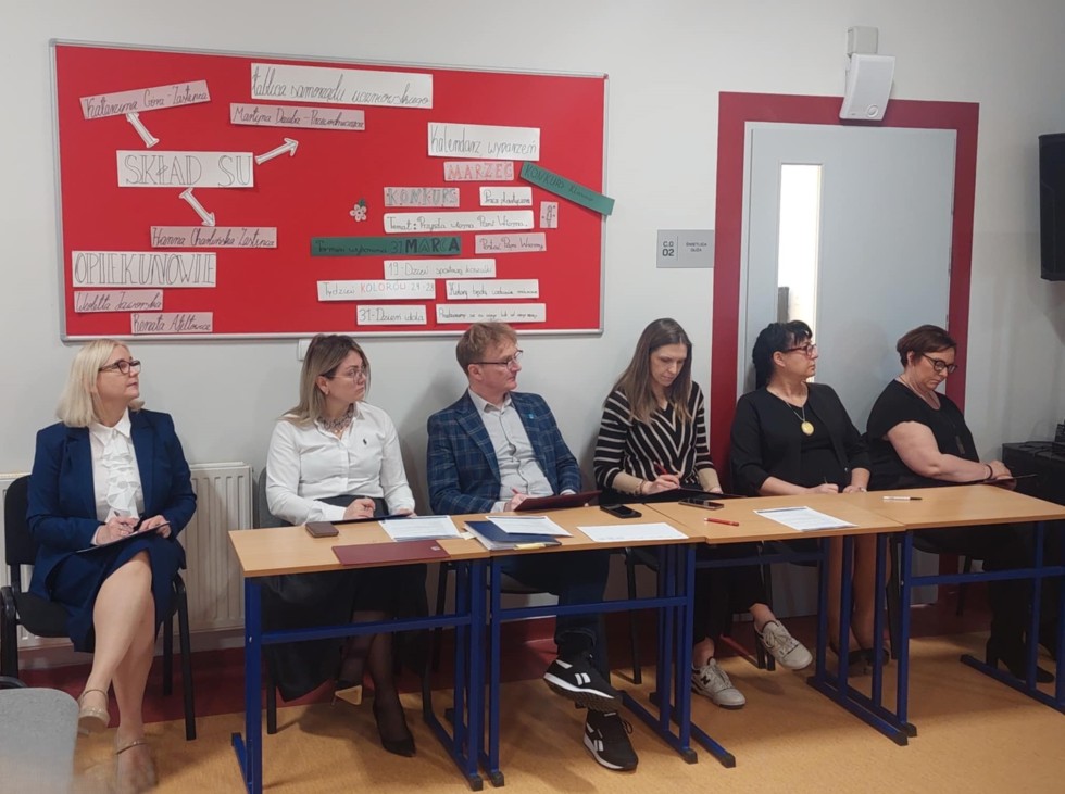 Spójrzcie na edukację z innej perspektywy - konkurs krasomówczy w Sztutowie.