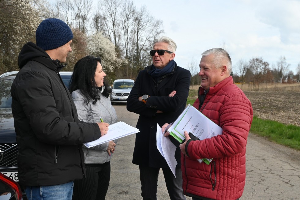 Zakończenie pierwszego etapu przebudowy drogi powiatowej nr 2335G Nowotna-Tujsk.