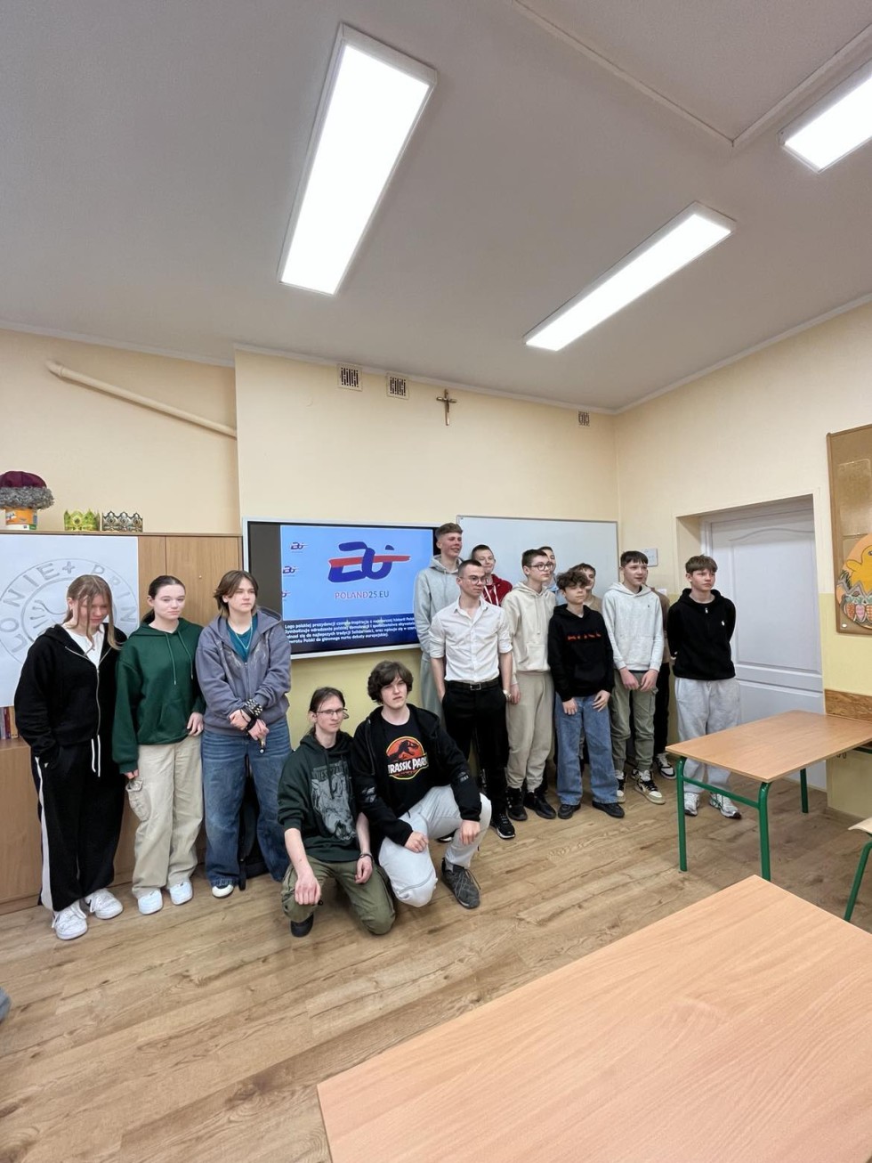 Lekcje od starszych kolegów - uczniowie Technikum nr 3 uczą o Unii Europejskiej.