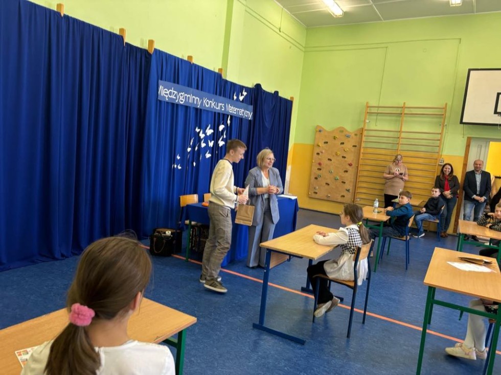 Matematyczne zmagania w Starym Polu – Międzygminny Konkurs szkół podstawowych.