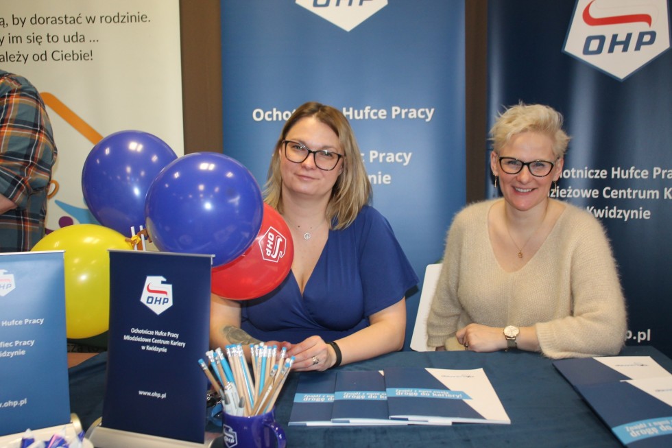 Powiatowe Targi Pracy w Sztumie – możliwości zatrudnienia i edukacji dla mieszkańców regionu.