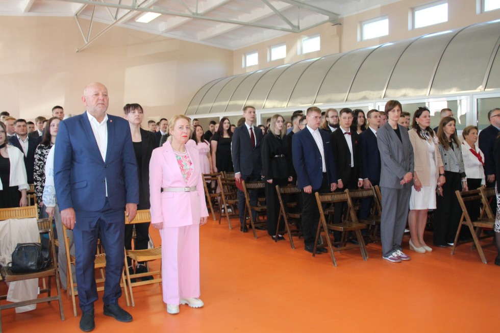 Uroczyste pożegnania maturzystów w powiecie sztumskim – wzruszenia, podziękowania i dobre życzenia na przyszłość.