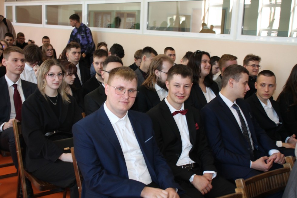 Uroczyste pożegnania maturzystów w powiecie sztumskim – wzruszenia, podziękowania i dobre życzenia na przyszłość.