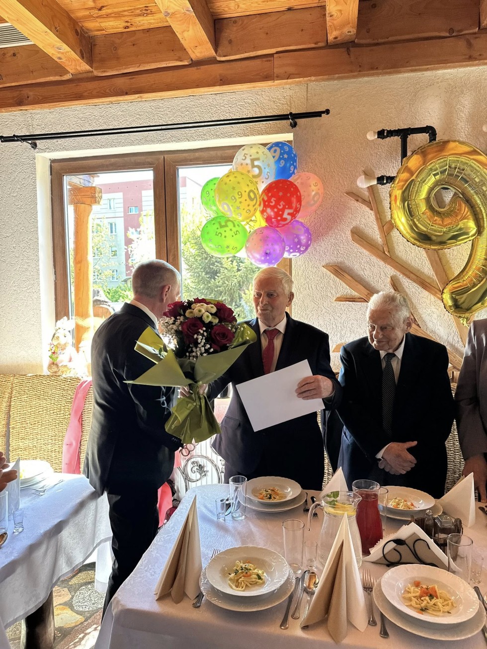 Pan Aleksander Talarek świętuje 95. urodziny.