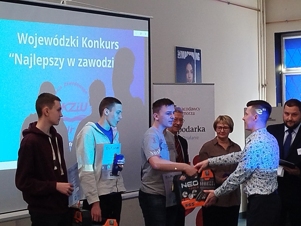 Sukces ucznia ZST w Malborku – Szymon Głowiński na podium wojewódzkiego konkursu.