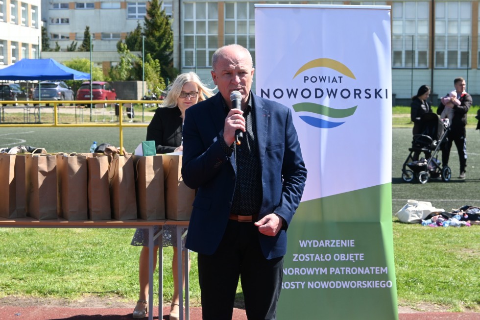 Bieg Pamięci Narodowej w Sztutowie - uczniowie uczcili 80. rocznicę zakończenia II wojny światowej.
