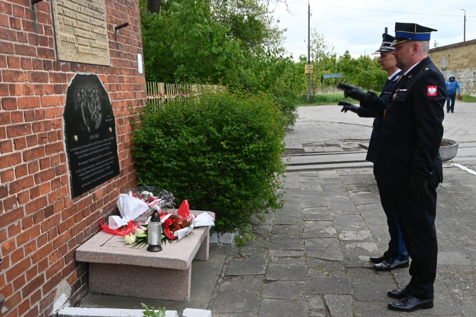 80. rocznica zakończenia II wojny światowej – w Nowym Dworze Gdańskim oddano hołd  bohaterom.